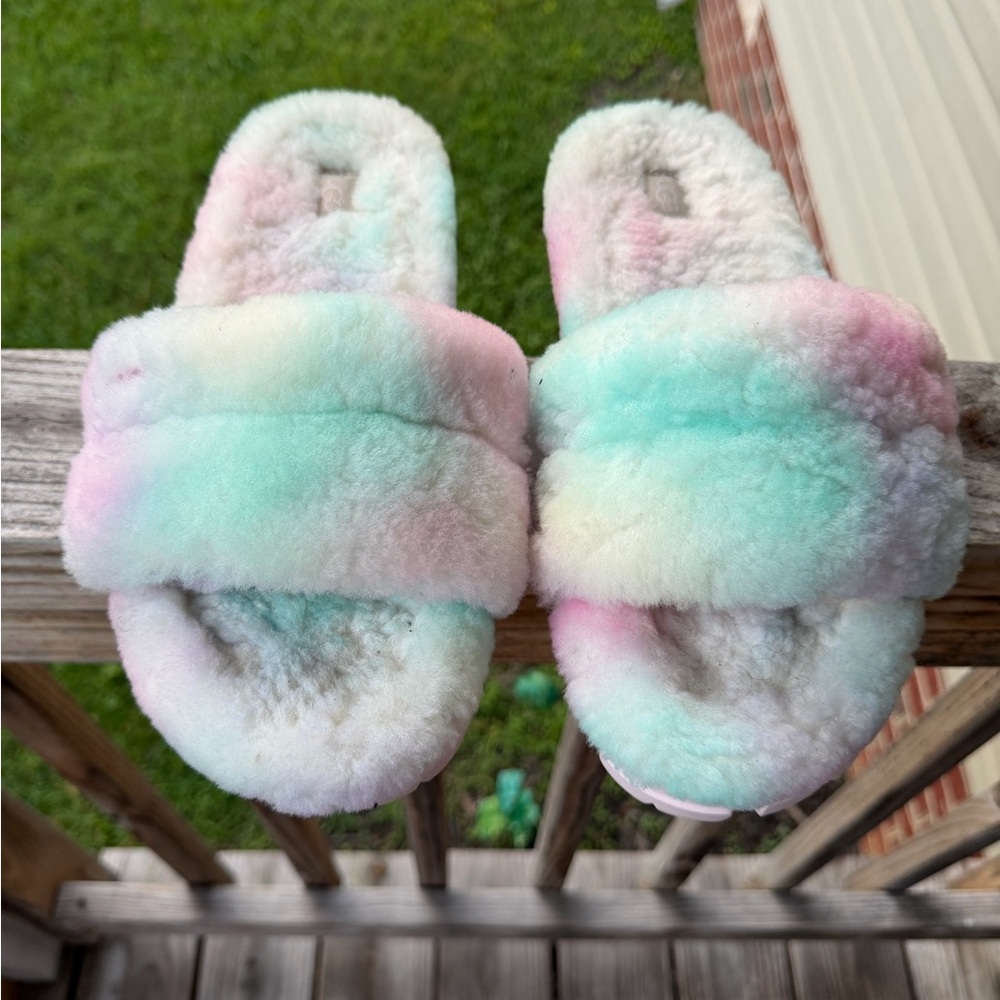 Ugg furry sandals size 10
